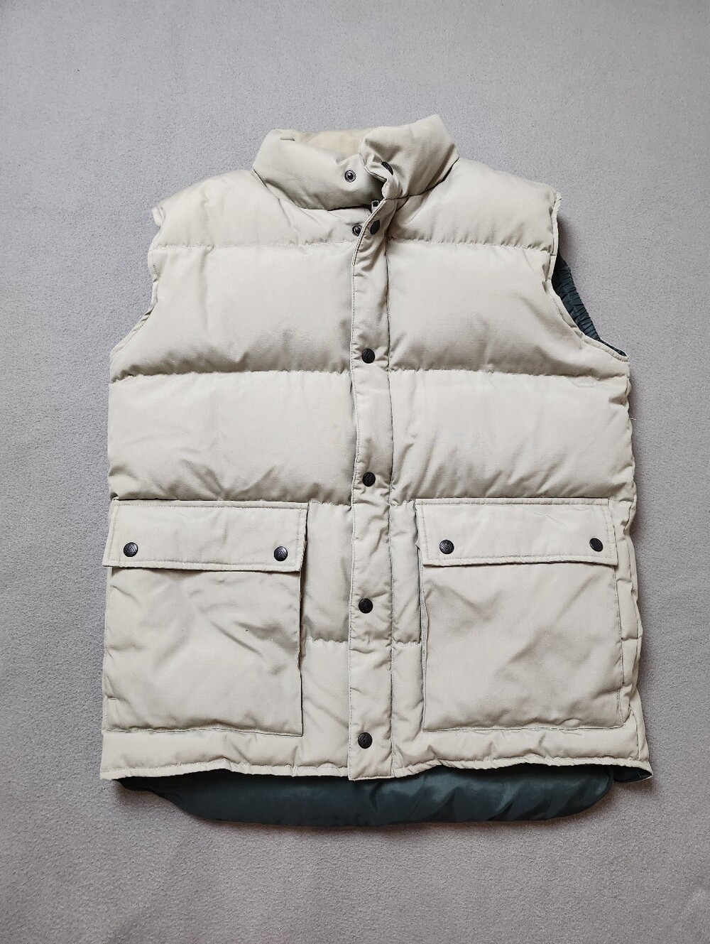 Misty Mountain Down Puffer Vest Small
